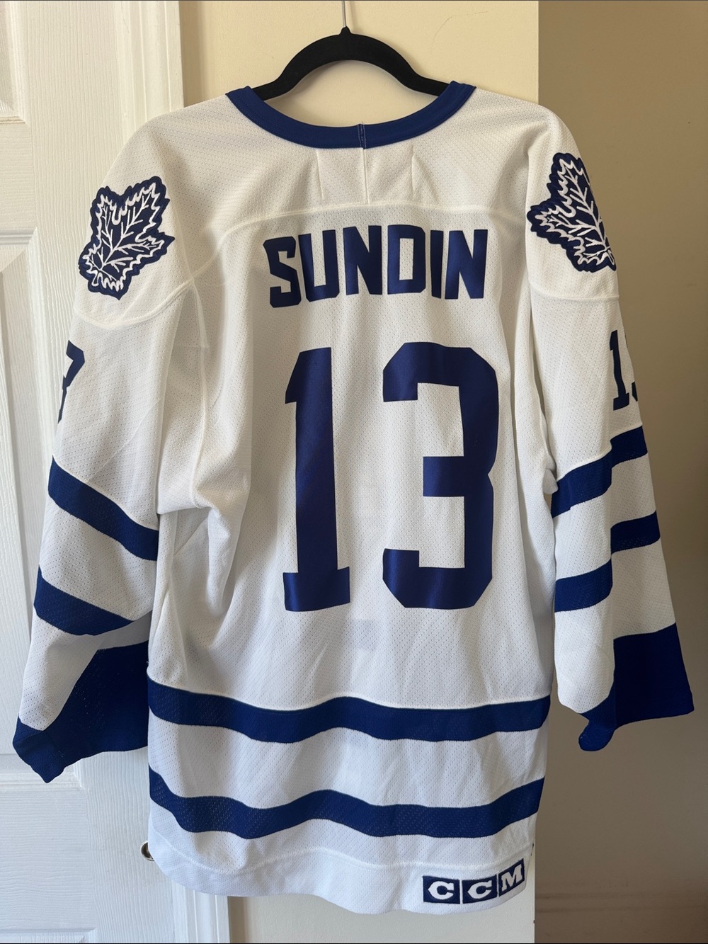 CCM Mats Sundin Toronto Maple Leaf jersey
